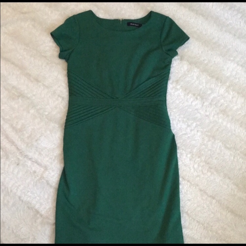 Ellen Tracy green dress